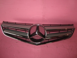 Mercedes Benz E350 E500 E300 COUPE CONVERTIBLE  - Grille - A2078880183  2078880460  2 TAB BROKEN